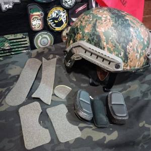 Fast Ballistic Helmet Digital Woodland (L/XL) FMA